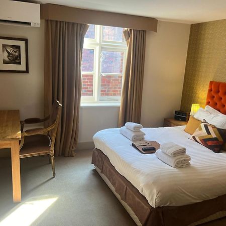 The Swan Inn Чиддингфолд Экстерьер фото